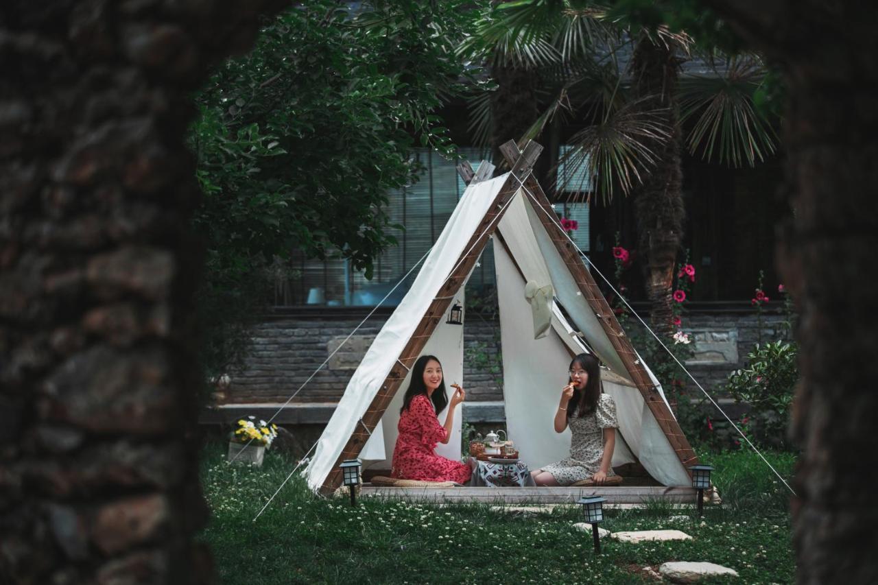 Adonis Inn Lijiang Lijiang  Bagian luar foto
