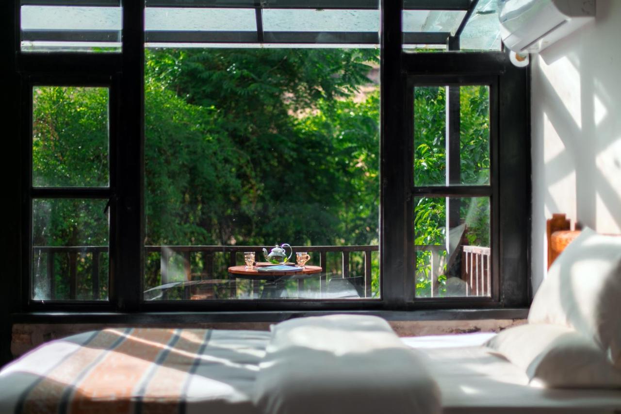 Adonis Inn Lijiang Lijiang  Bagian luar foto